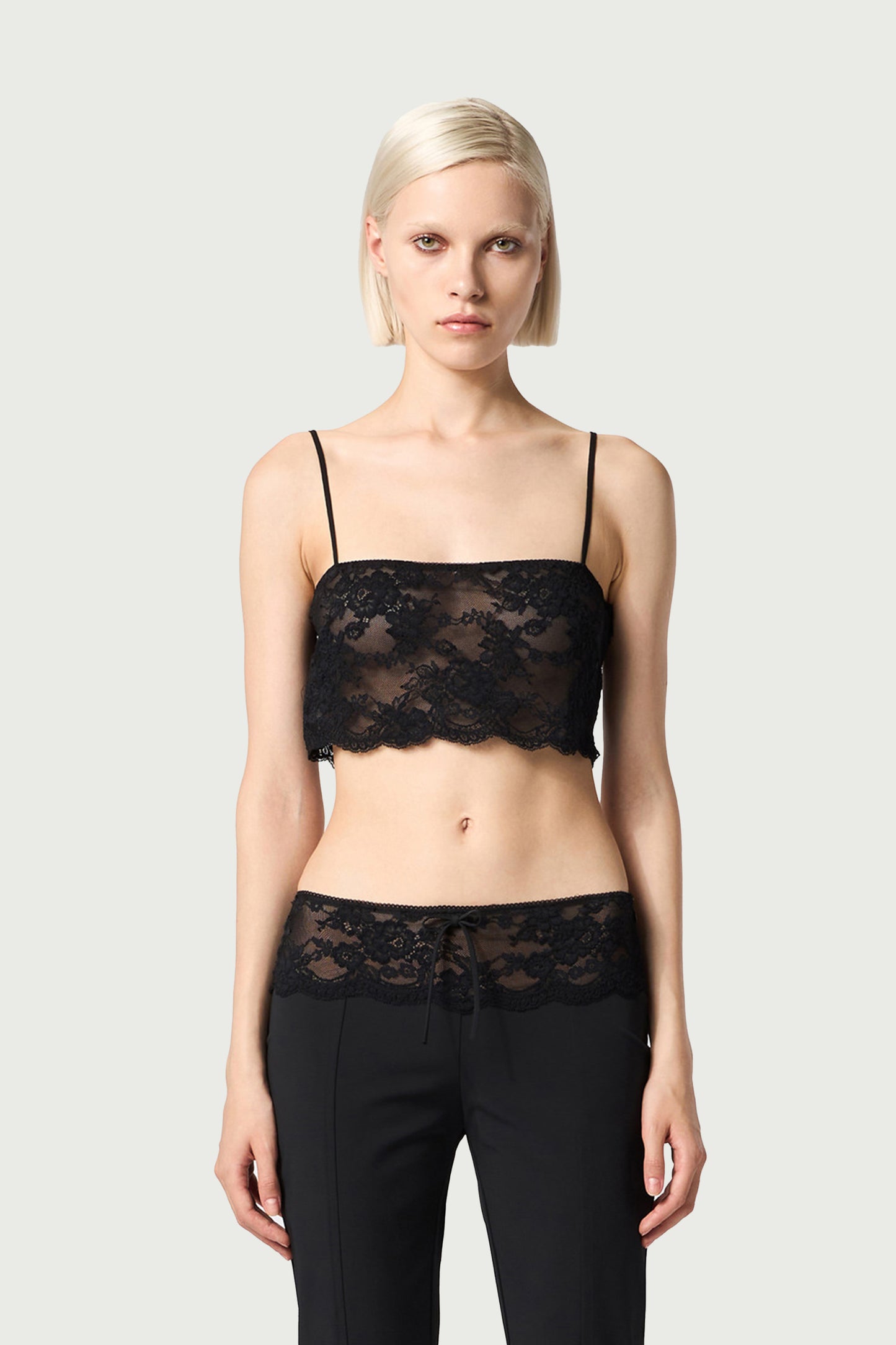 CROPPED LACE TOP