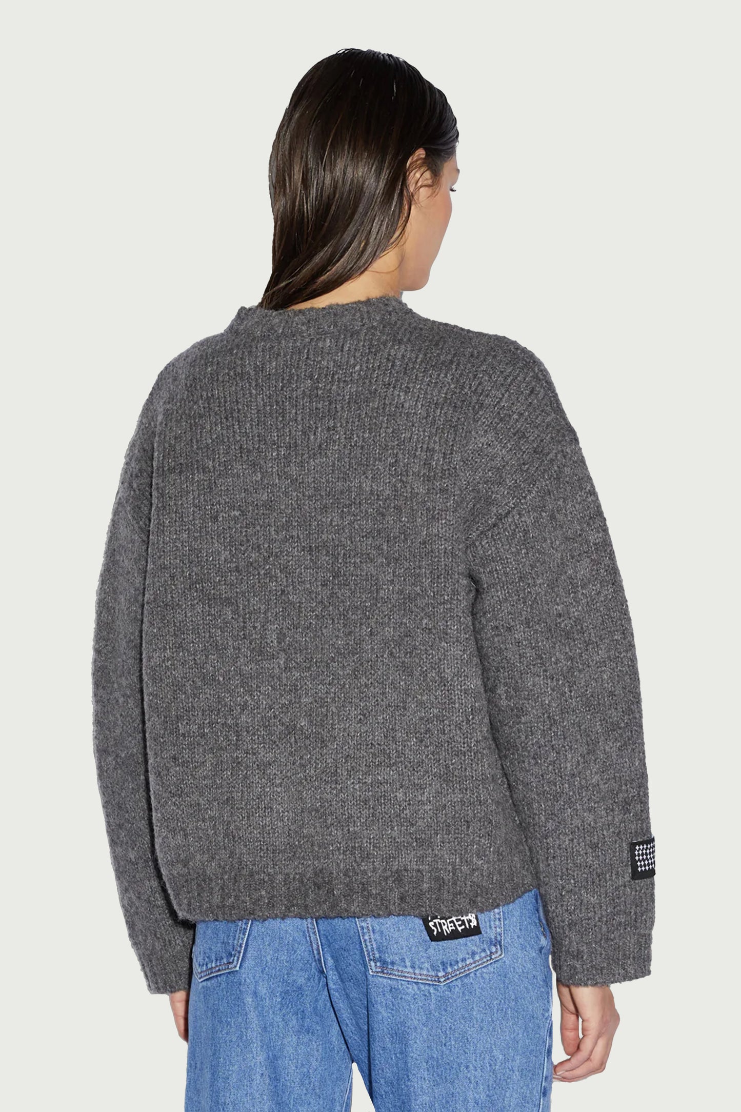 MOMENT SWEATER CHARCOAL