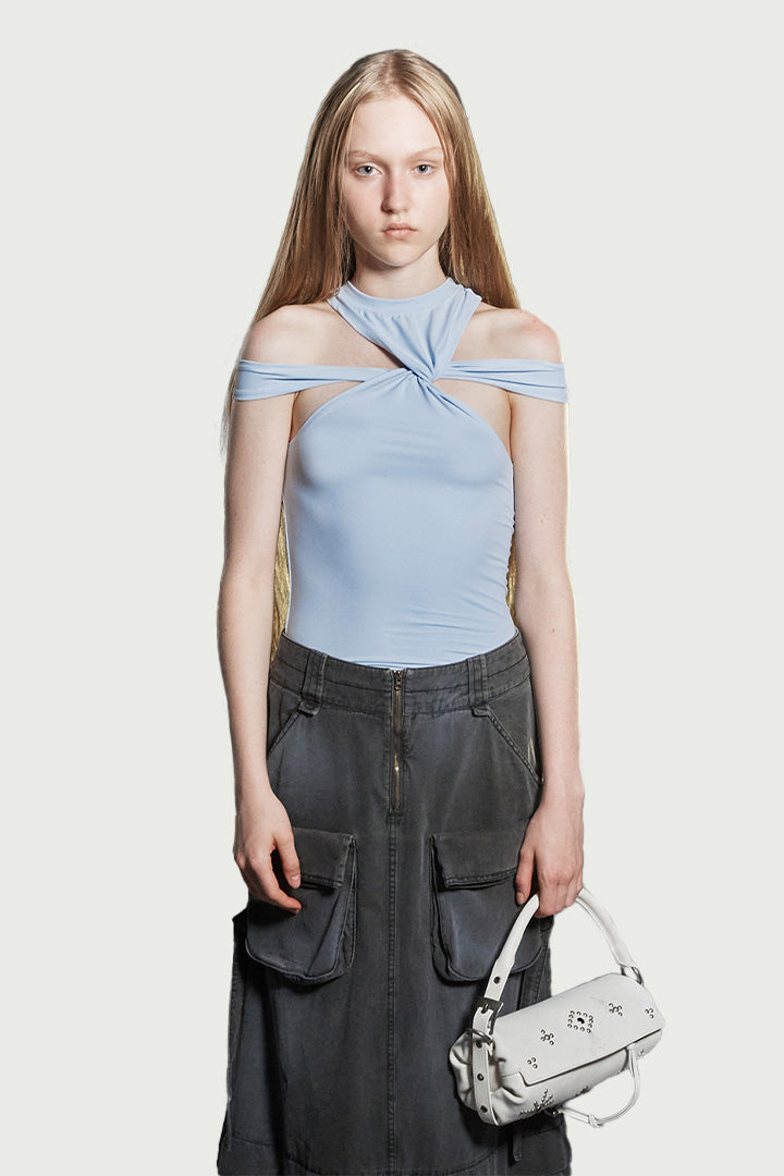 TWISTED CUT-OUT TOP