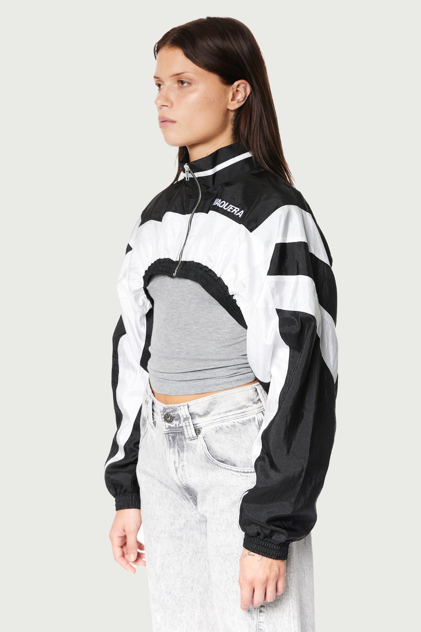 WOMEN'S CROPPED WINDBREAKER